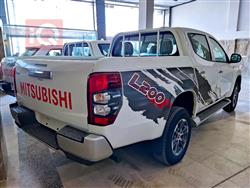 میتسوبیشی L200